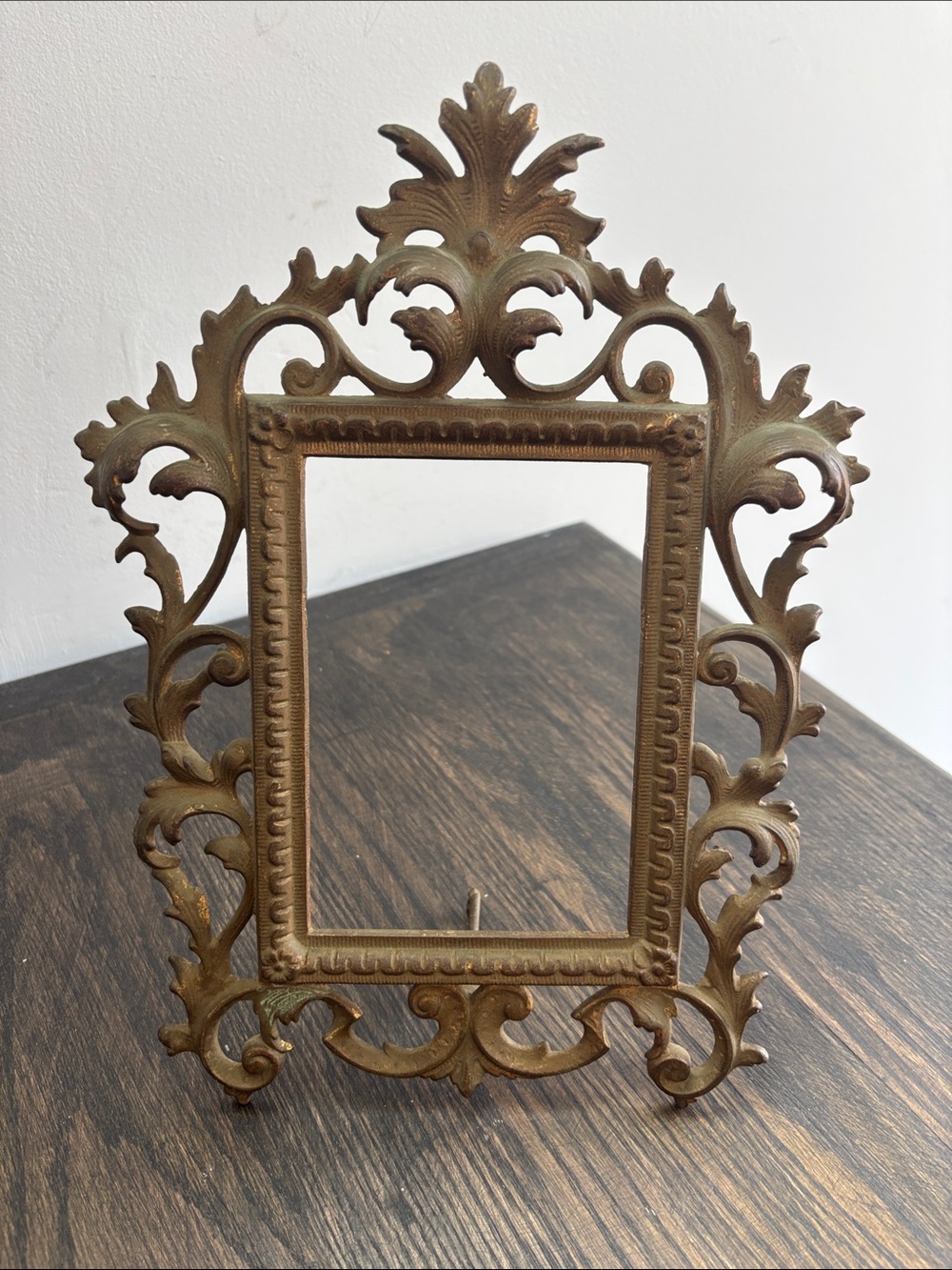 Vintage brass/gold tone table frame,ornate design,no glass, 12x8.5”,5x7” photo